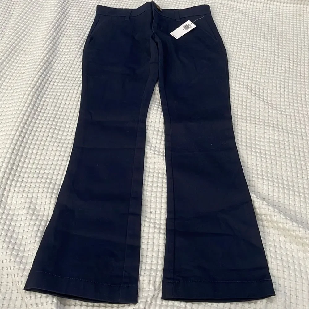 NWT- Old Navy - girl’s 16. Bootcut uniform pant